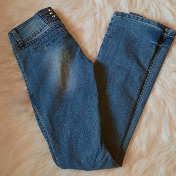 C' est TOI Jeans with Crystal Jewels - Picture 10 of 15